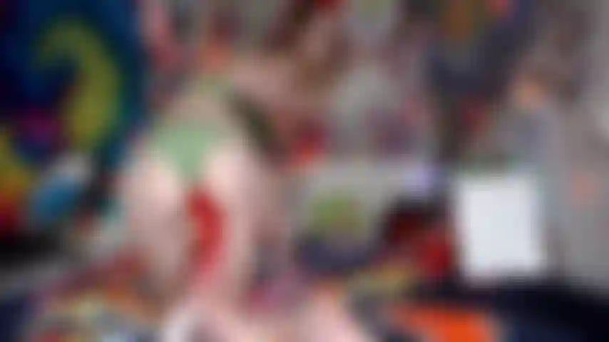 Xxxmas 2020-elf im regal, joi.