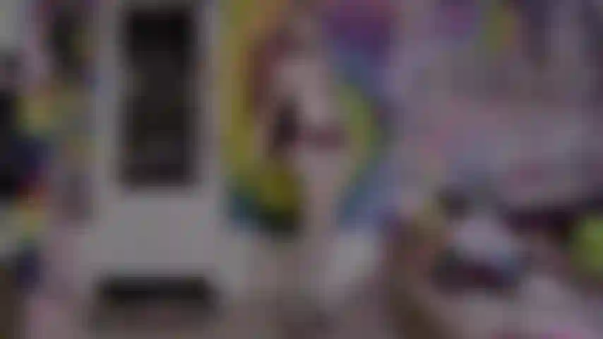 High kicking upskirt-fantasie.