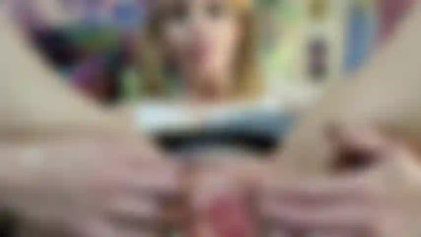 Freches front-upskirt-pussy-spiel.