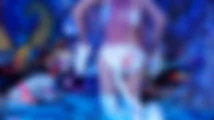 Verehre meine füße und meinen arsch, miau!!!