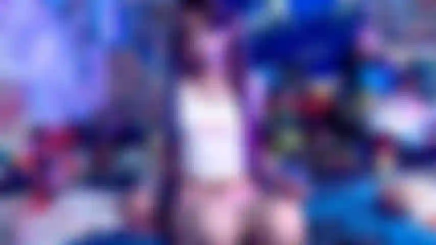 Schnelle creampie-überraschung mit dem „assmr anal angel“.