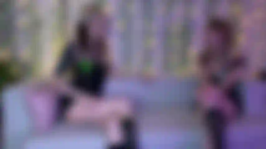 Massiere + verehre die göttin charlie cake.