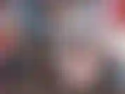 Die prinzessin dreht sich um, um ihren tollen und sehr versohlten arsch zu zeigen ;) sie kann sich einfach nicht genug bücken, als sie ihren finger zur offenen hintertür führt...;).