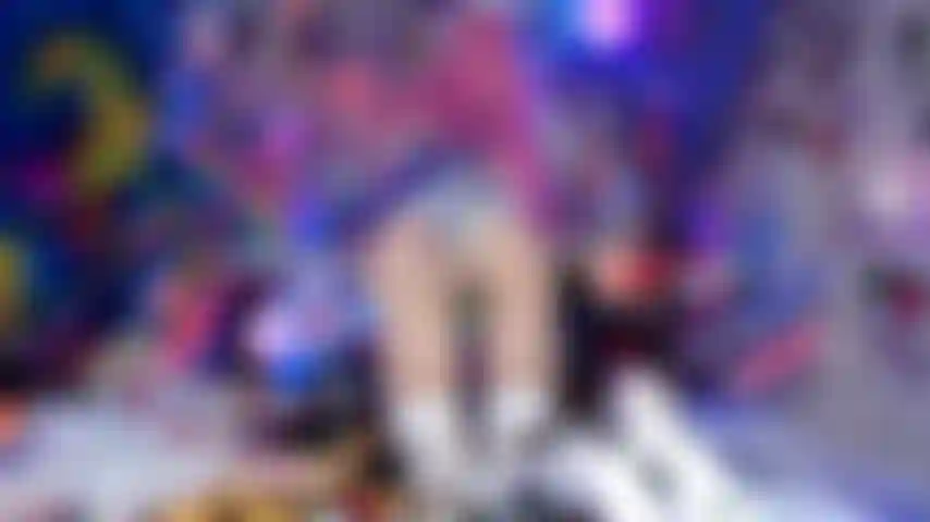 Absolut erstaunlicher anal/creampie + doppelpenetration von einer sexy cosplay-prinzessin!