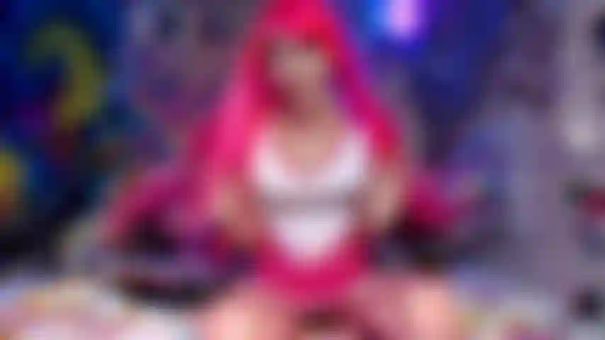 Sph-ablehnung + sissified von der beliebten chef-cheerleaderin.