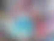 In einem moment ist die prinzessin in ihrem hübschen kleinen prinzessinnenkleid.. Und im nächsten.. Puh! Die kleider fallen aus und die krone geht wieder auf. Schau es dir an! :).