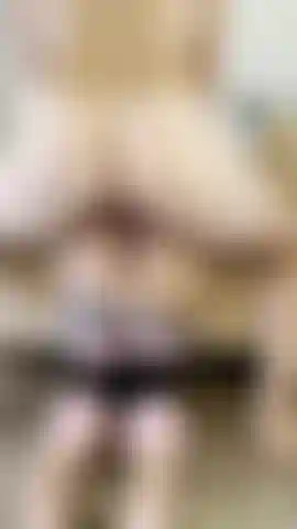 My personal trainer gave me his 8 inch cock after gym and cum on my round ass