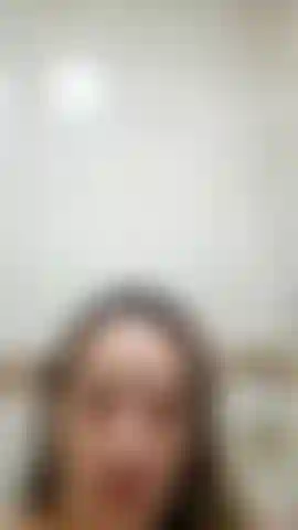 . Mein heißer duschstrahl durchströmt meinen ganzen körper.