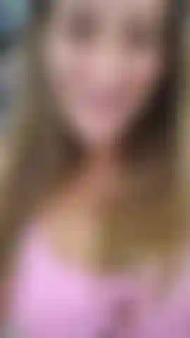 . Ein großer strahl aus meiner muschi für dich.