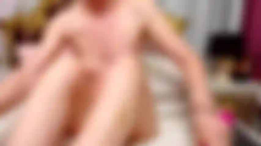 Willst du meine muschi genauso im doggy-style ficken?