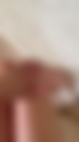 Mit süßen füßen und absätzen.