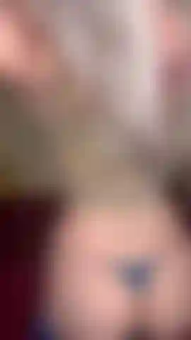 Die für deinen schwanz twerkt.