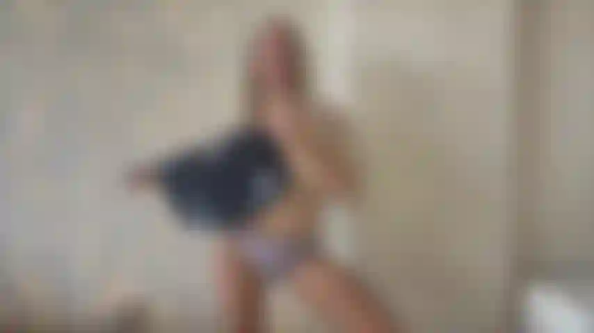 Joi-jeansshorts (countdown).