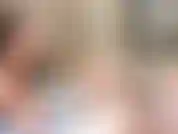 Kitty und ich beginne mit etwas küssen und muschilecken und gehe dann dazu über, unseren doppeldildo zu benutzen, und es fühlte sich so gut an! Das ist ein verdammt gutes partyspielzeug! Dann brachte kitty ein besonderes monsterspielzeug heraus!