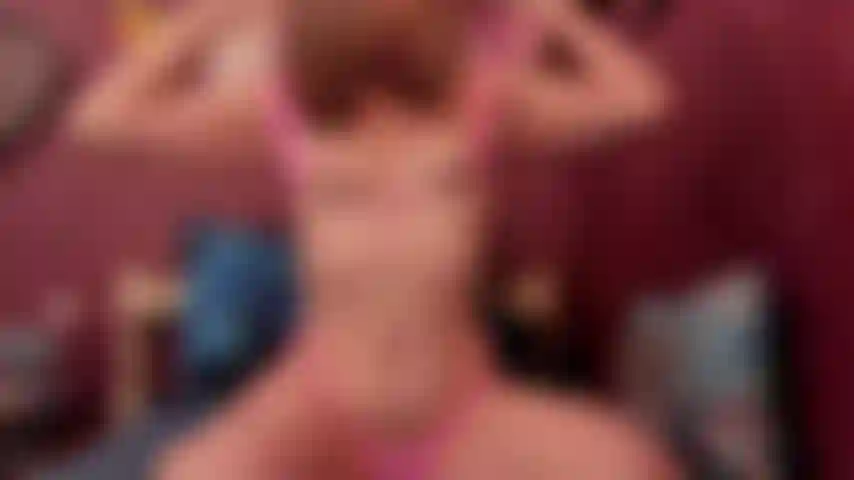 Robin, dreifaches üppiges zeug, eine erstaunliche sitzung voller üppiger stimmung! Am ende habe ich zwei in meiner muschi und eine in meinem arsch und natürlich eine auf meiner klitoris!!!! Diese sitzungen sind der wahnsinn – du kannst wirklich spüren, wie ich mich von dir ernähre! Ich brauche mehr.