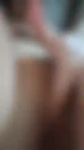 Ich masturbiere in meinem haus für dich.