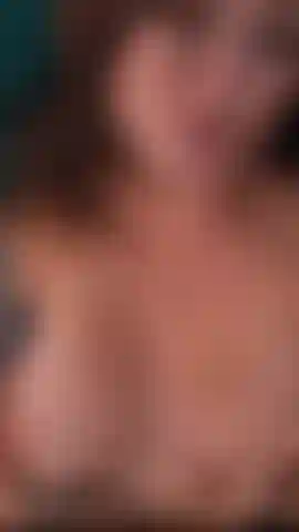 My very first full length "Cum With Me Video"! It's a full 9 mins featuring my very favorite purple vibe! You get to see me cream as I make myself cum for you and I definitely CREAM!!