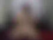 Ein speziell in auftrag gegebenes video, das mich in einem still-bh zeigt, wie ich meine titten zeige, mit meinen brustwarzen spiele und dich anflehe, über meine prallen spaßtaschen zu spritzen! Titty shaking, boob drop, dirty talk!