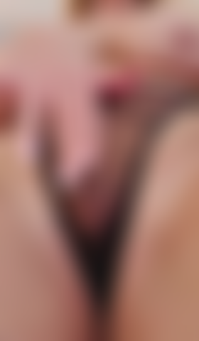 Spiele mit engen pussys.