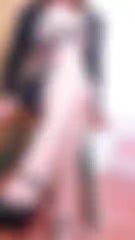 Nylons edge joi, beinwichsen, tease. Lass dich von meinen bestrumpften beinen, stilettos, sanfter stimme, wie ich es beschreibe, erregen, tease lenkt dein joi. Edge schaut auf meine bestrumpften beine, die sich kreuzen, lausche meiner hypnotisierenden stimme, countdown zum abspritzen.