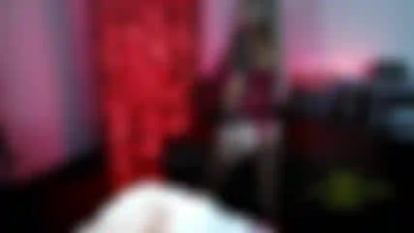 Ich ficke die titten deiner freundin härter als du!