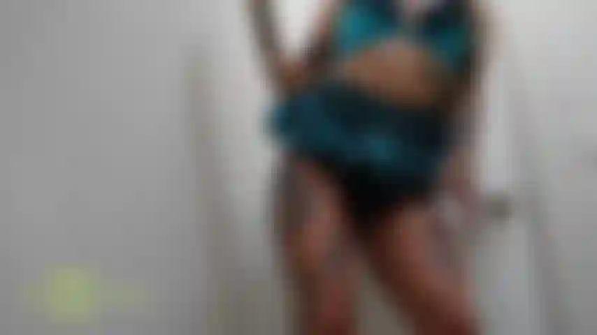 Schwanzanbetung!!! Ein arsch wie kein anderer!!!