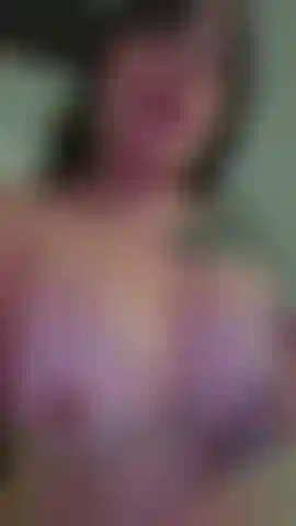 Nudity that hypnotizes