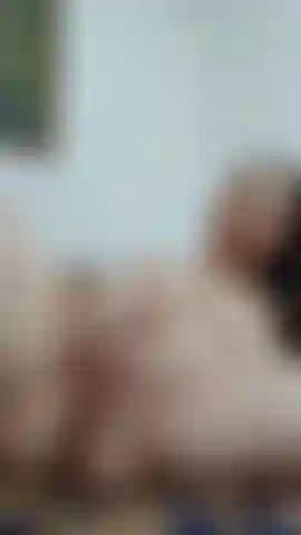 Fingere meine süße muschi, bis ich richtig heftig komme.