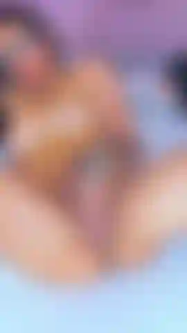 Hi honey!! Fuck me strong and let me drip all my juices