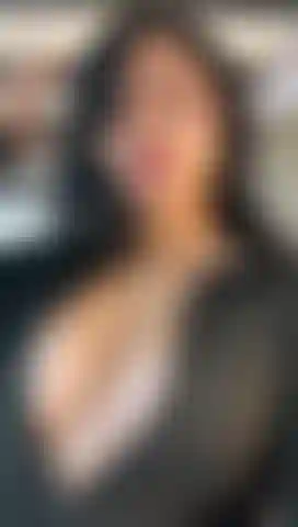 Weißt du, was mich anmacht? Deine stimme flüstert dinge, die niemand sonst hören sollte.