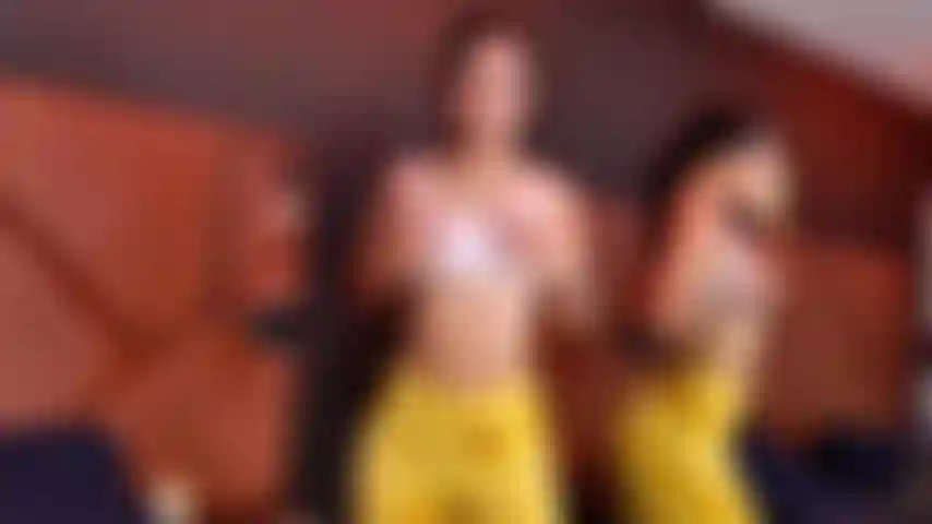 Die leggings eng anliegend, meine muschi bei jeder bewegung zu sehen.