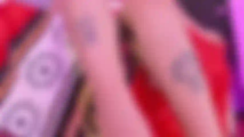 Sexy große füße, schmutzig + öl.