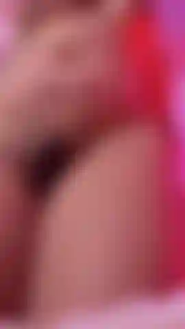 Sensuality is in the air... come in and let yourself go!