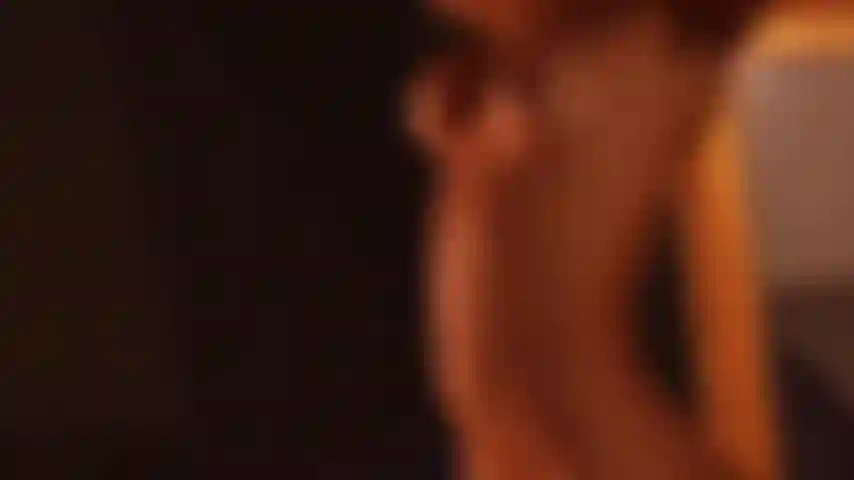 Dein wunderschönes mädchen und ihre titten.