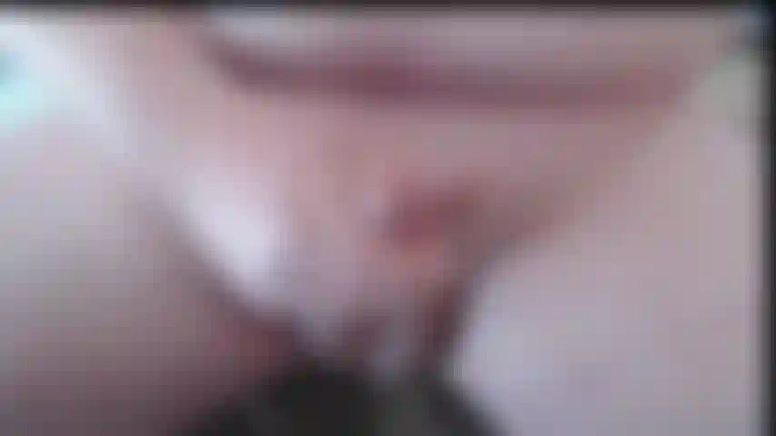 Der mit einem mädchen vor der kamera mvf_02042020_104 masterbiert.