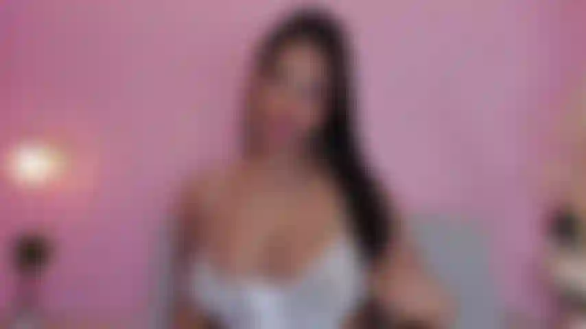 Komm und sieh dir meine schönen titten an.