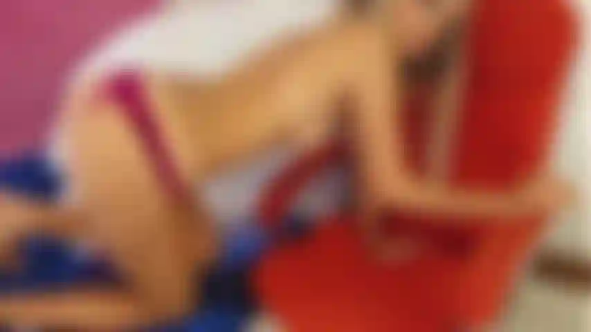 Die um sperma in meinem arsch bettelt.