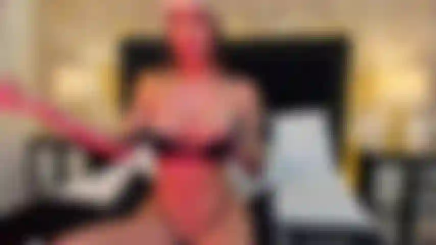 Ich streichle meine titten und meine klitoris, ich liebe es.