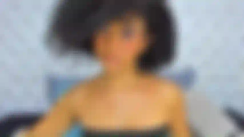 Feuchte muschi für einen bbc-blowjob.