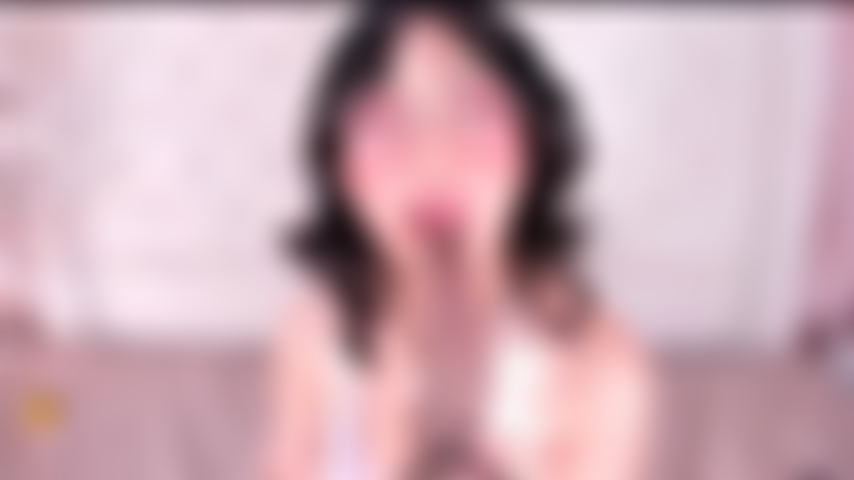 Ich möchte deinen großen schwanz essen.