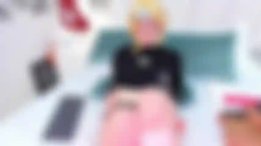 I'll play with my tits while you get hard! Did I achieve it?