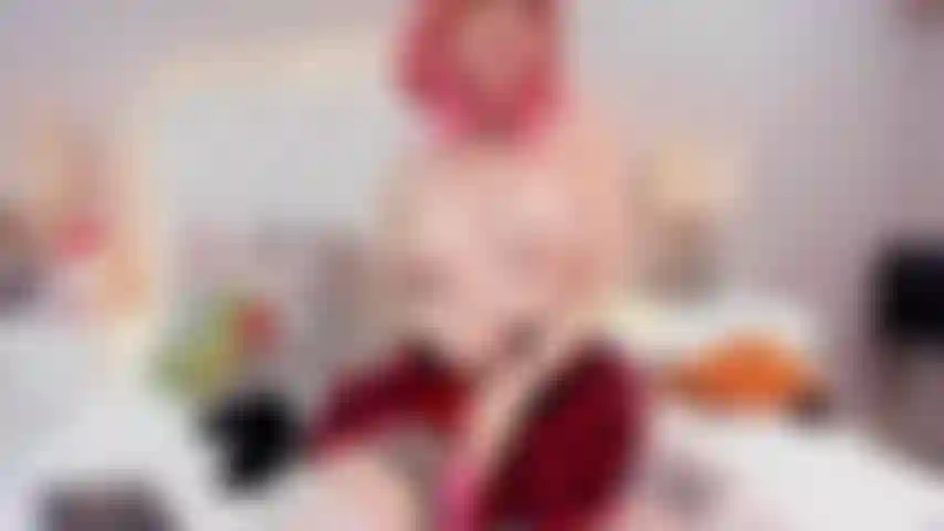 Schau mich in diesem hübschen rock an.