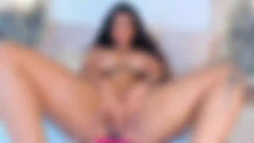 Meine muschi braucht dich in sich. Bist du bereit, mich mit lust zu erfüllen?