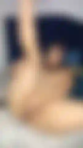 my leg lifts up so that you can penetrate me as much as you want to