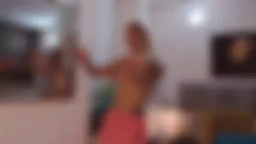 Sasha_arnab_gold_006_everest.