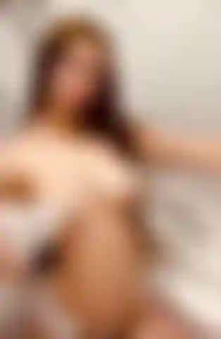 Less glitter, more glow  Im here for the kind of connection that lingers