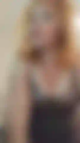 Titten – enthüllen und necken.