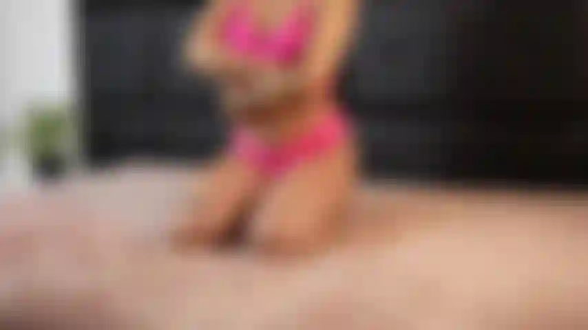 Mit süßen latina-titten.