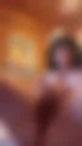 fingering my hairy pussy