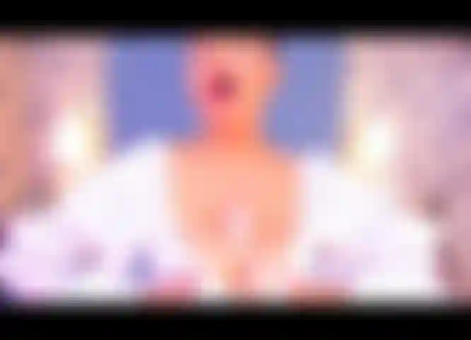 Masturbation mit meinen titten und blowjob.